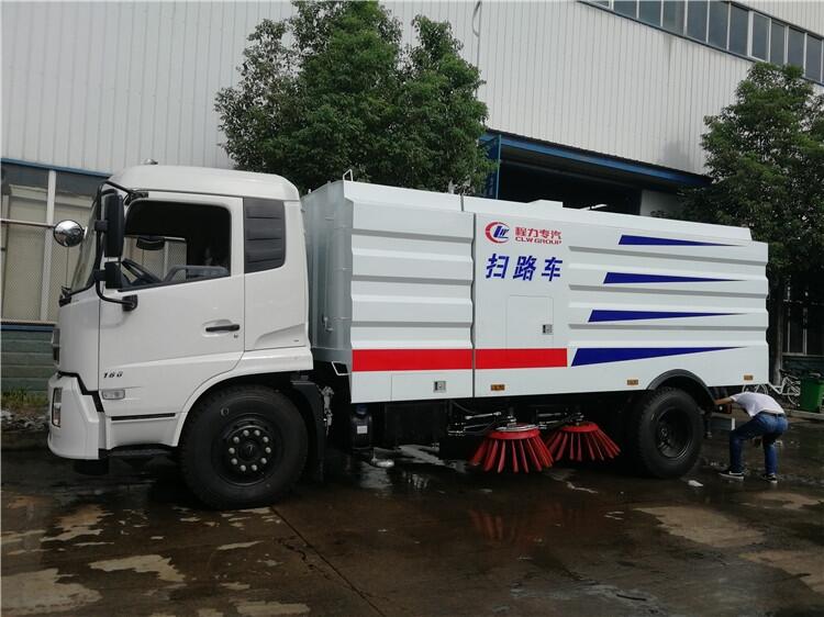 山南地区小区扫地车图片_厂区道路清扫车工作原理
